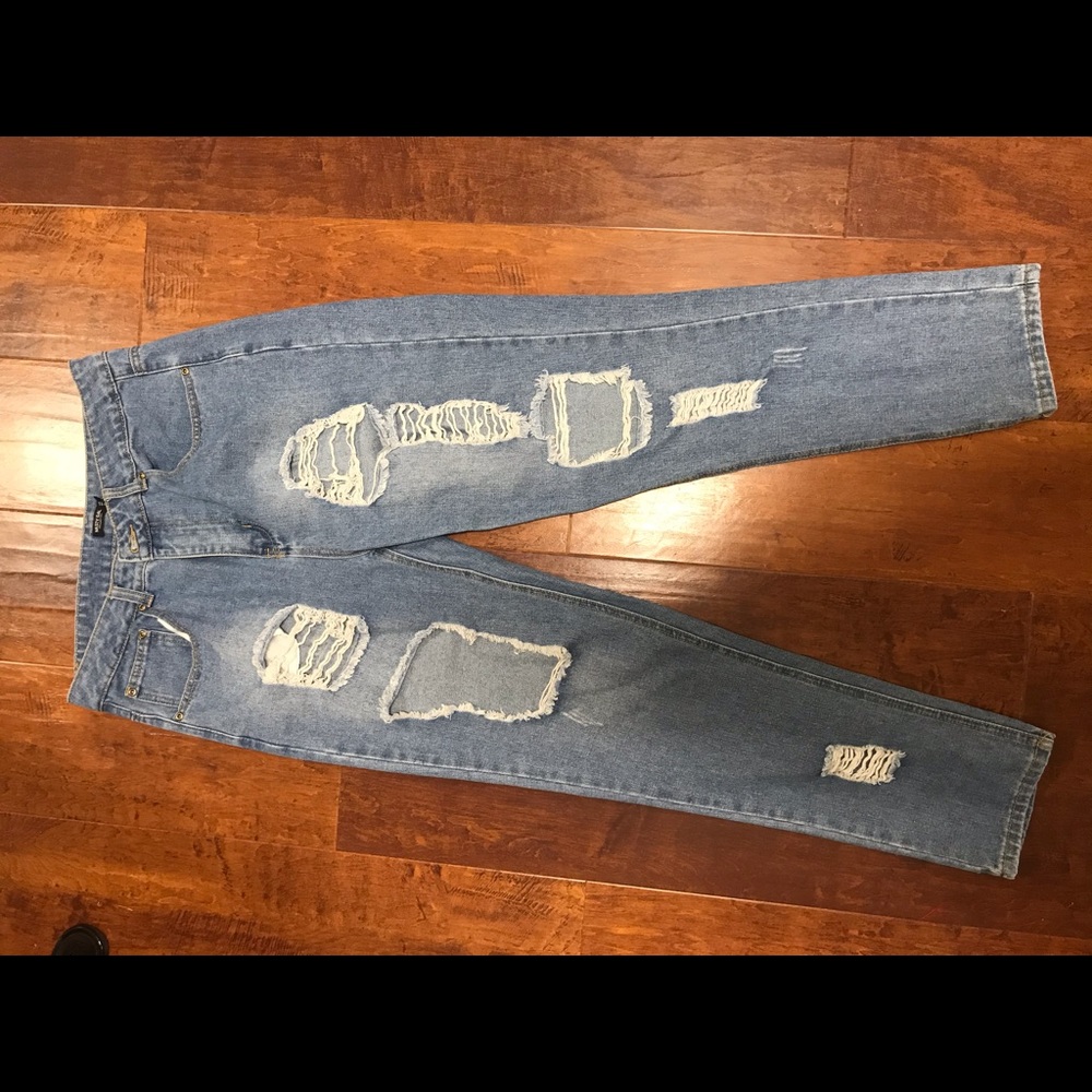 Ripped Jeans !!